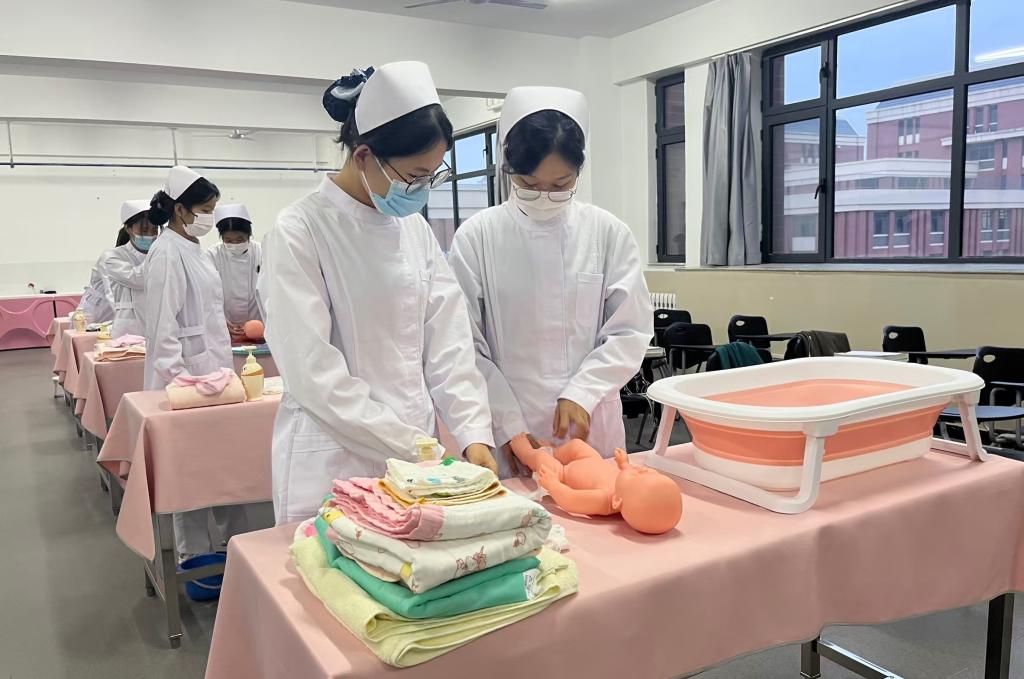 石家庄市新华区学府路236号 电话