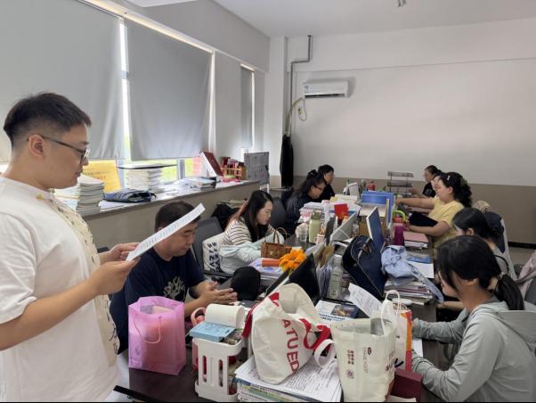 访企拓岗促就业 校企合作谱新篇--经